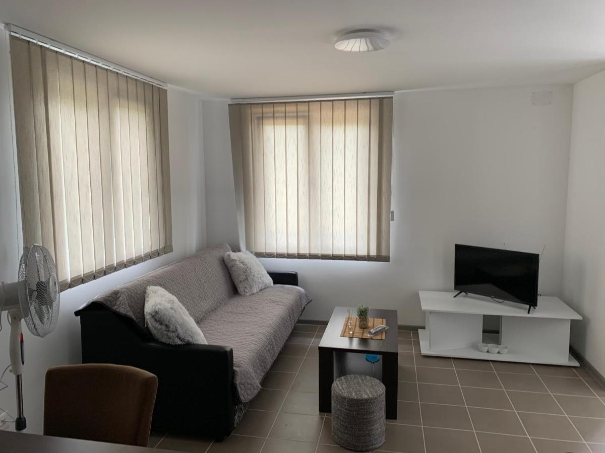 Boja Zalaska - Kameni Apartman Ягодина Екстериор снимка