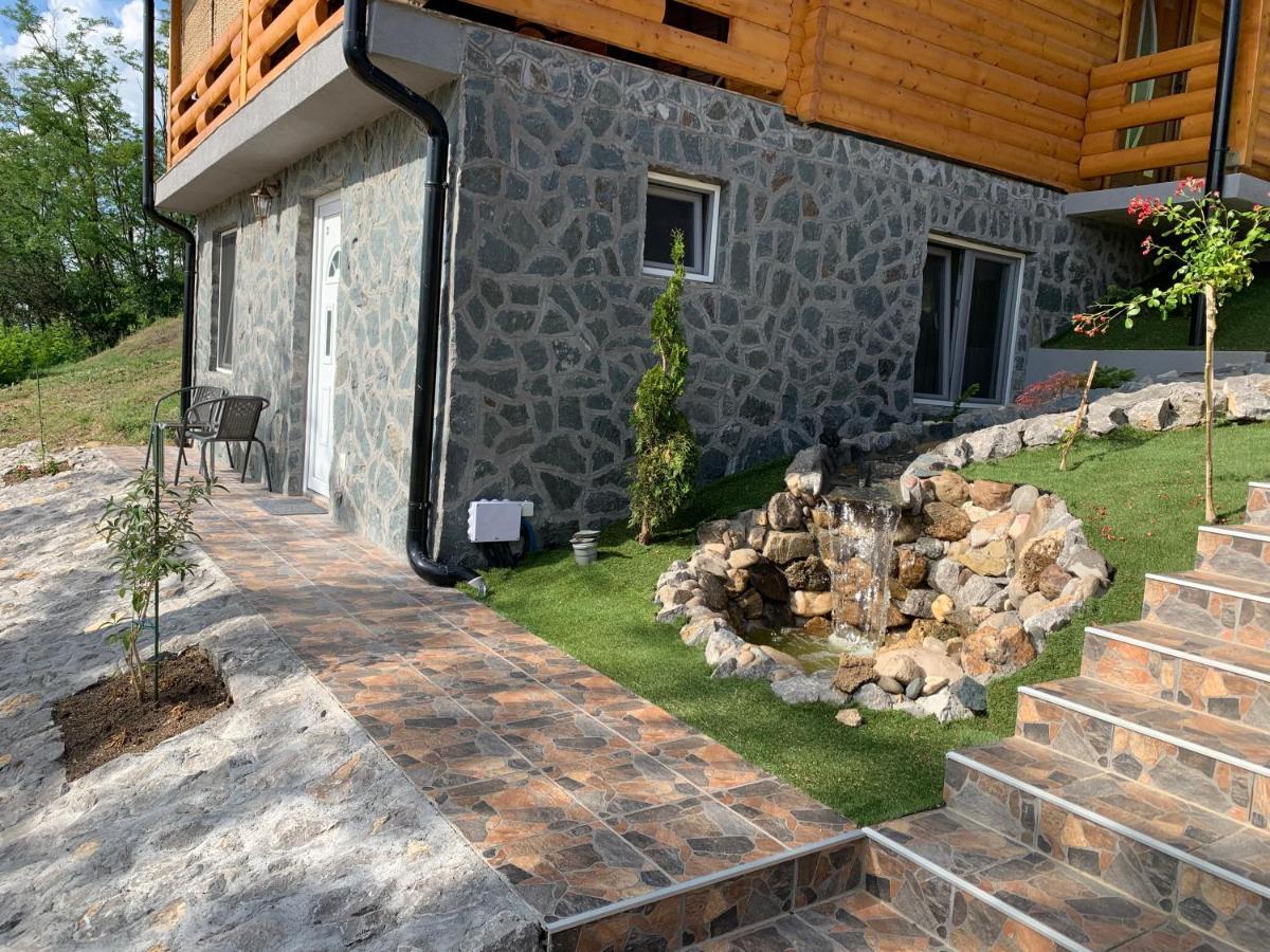 Boja Zalaska - Kameni Apartman Ягодина Екстериор снимка