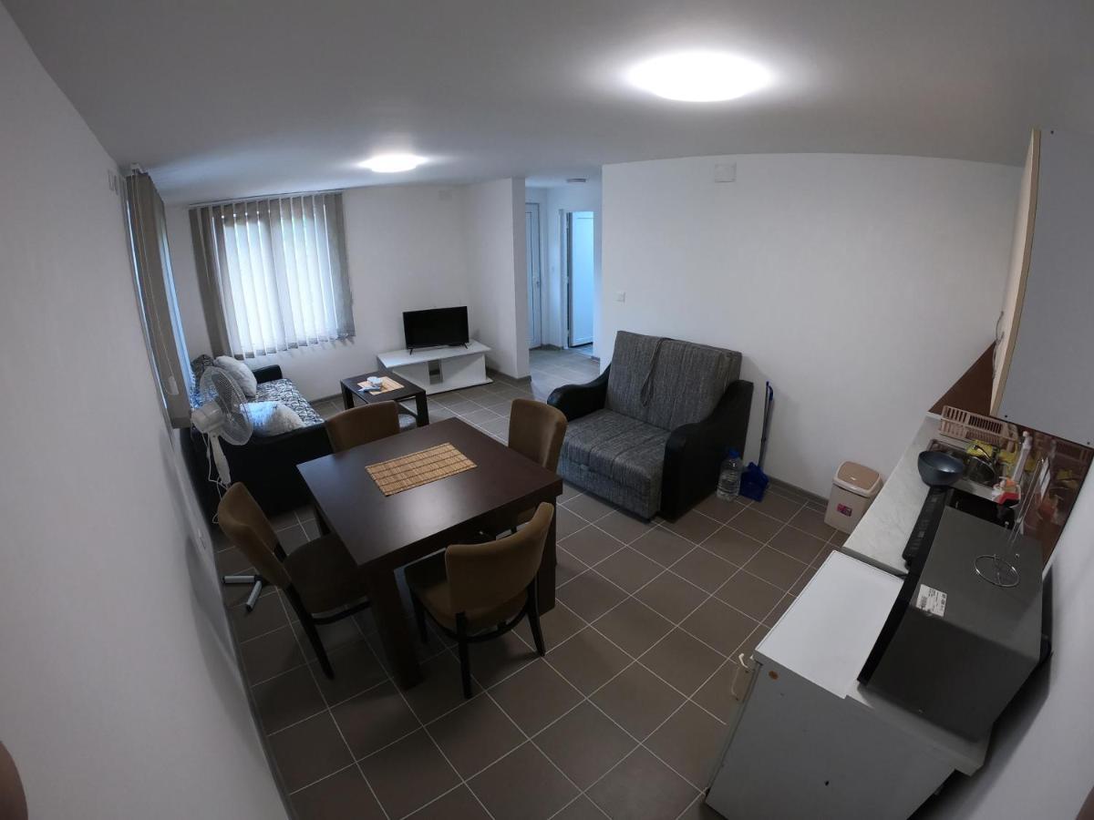Boja Zalaska - Kameni Apartman Ягодина Екстериор снимка