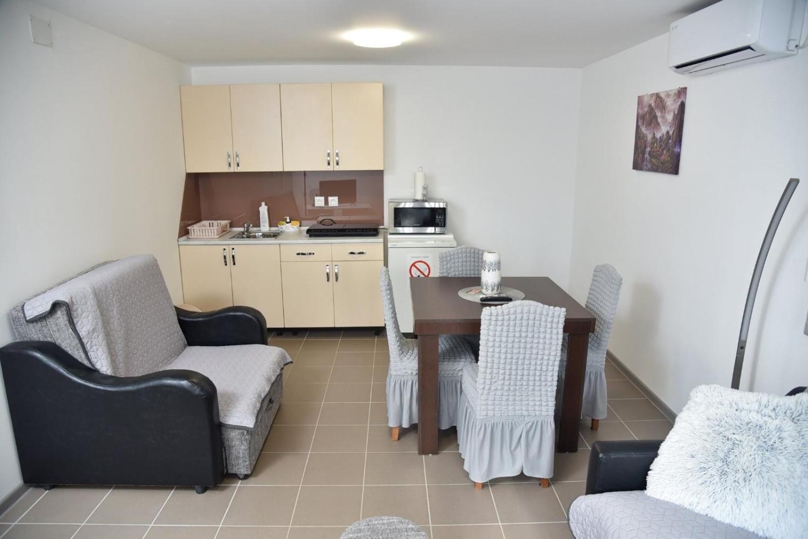 Boja Zalaska - Kameni Apartman Ягодина Екстериор снимка