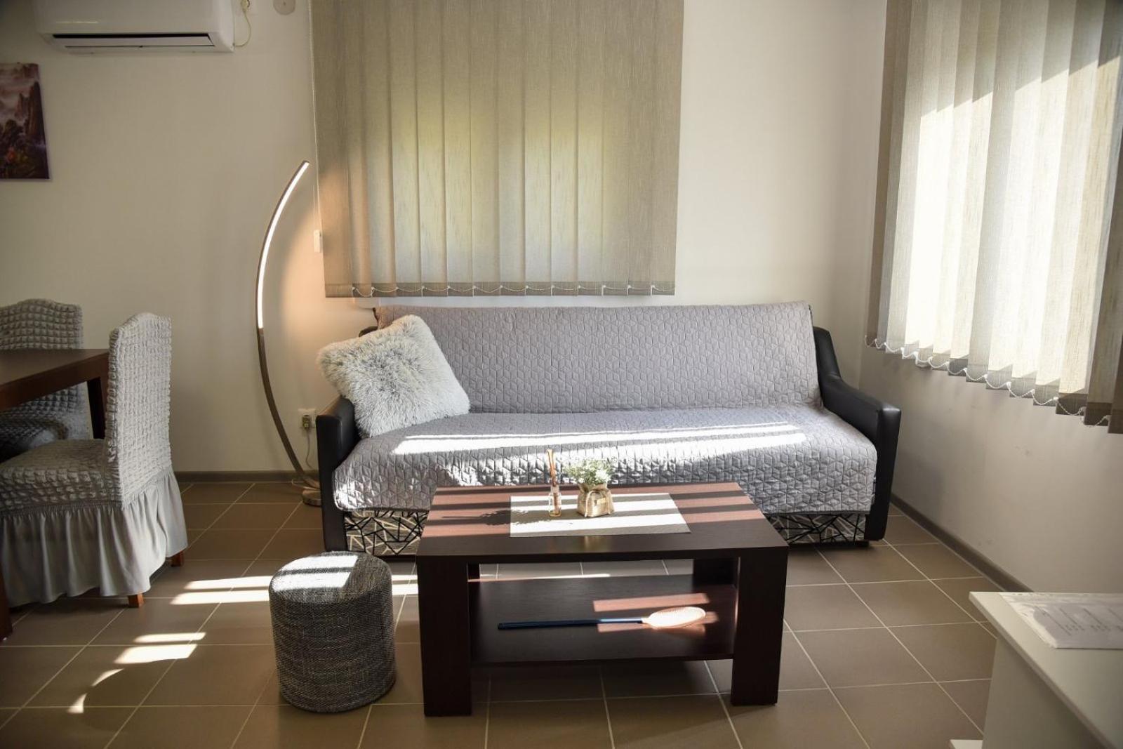 Boja Zalaska - Kameni Apartman Ягодина Екстериор снимка